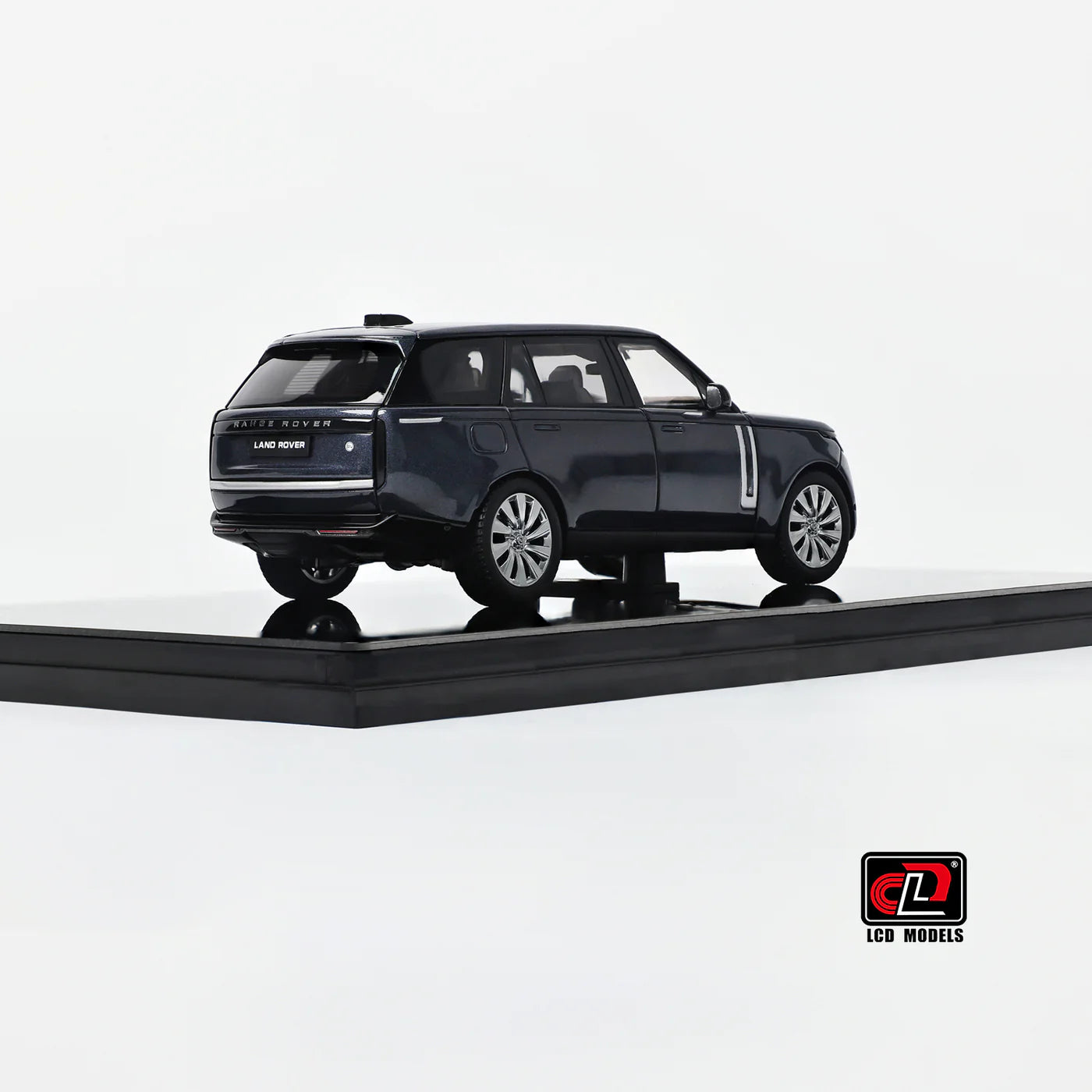 LCD Land Rover Range Rover SV Serenity Blue 1:43 Scale Diecast Model