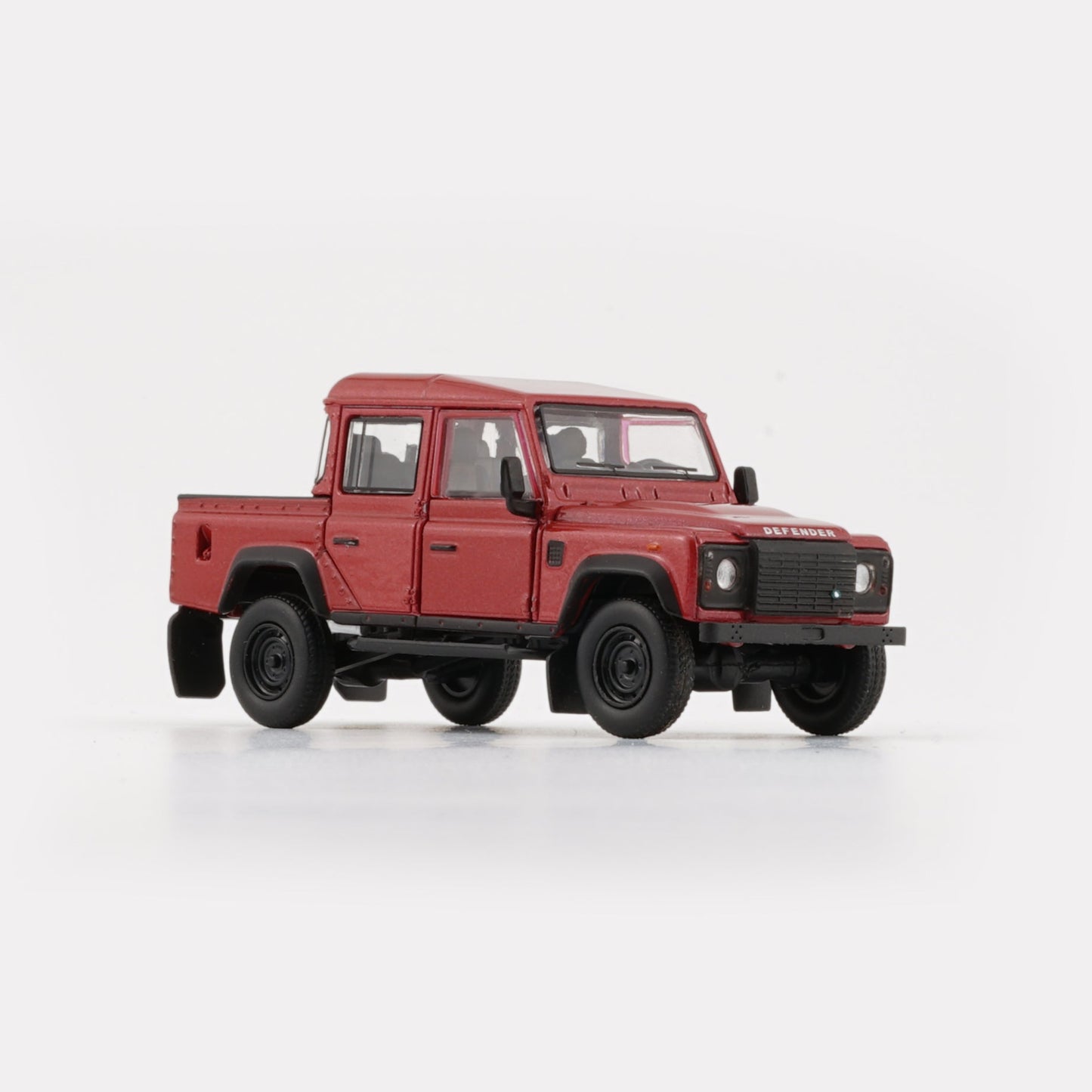 1:64 Land Rover 2016 Defender 110 Pick Up – Orange (LHD)