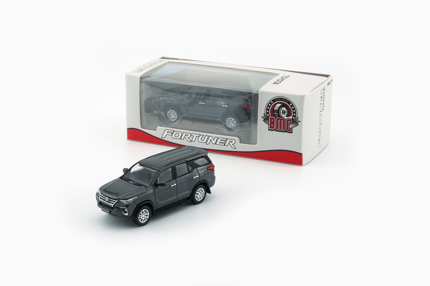 1:64 Toyota Fortuner 2018 – Silver (RHD)