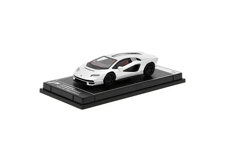 Lamborghini Countach LPI 800-4, 1:64 Scale (White) collectible diecast model at Poketwheels
