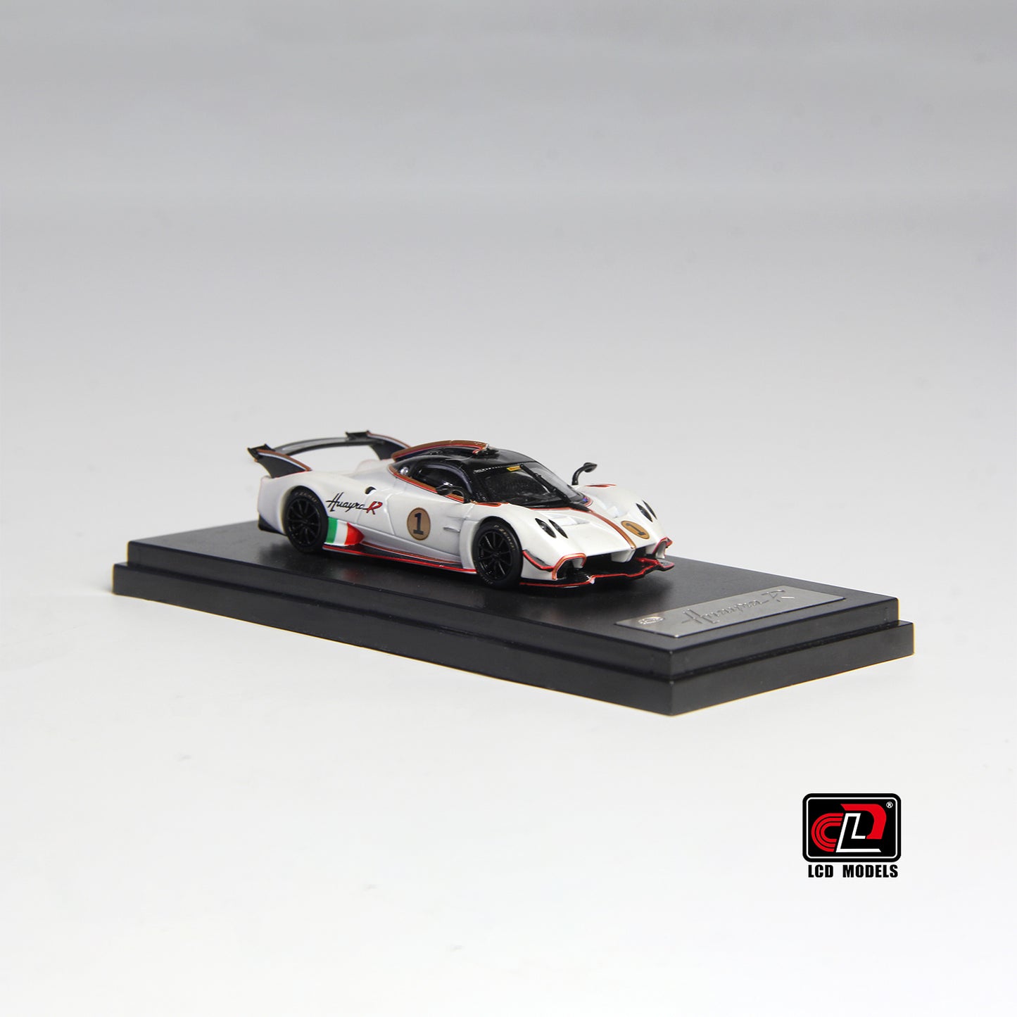 1:64 Pagani HuayraR