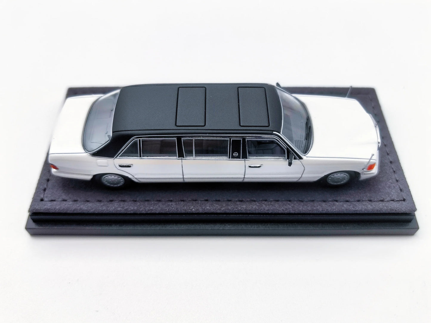 HEC 2026 The Art of Model Mercedes S-Class W126 Trasco 1000SEL Limousine White 1:64 Scale Diecast Model
