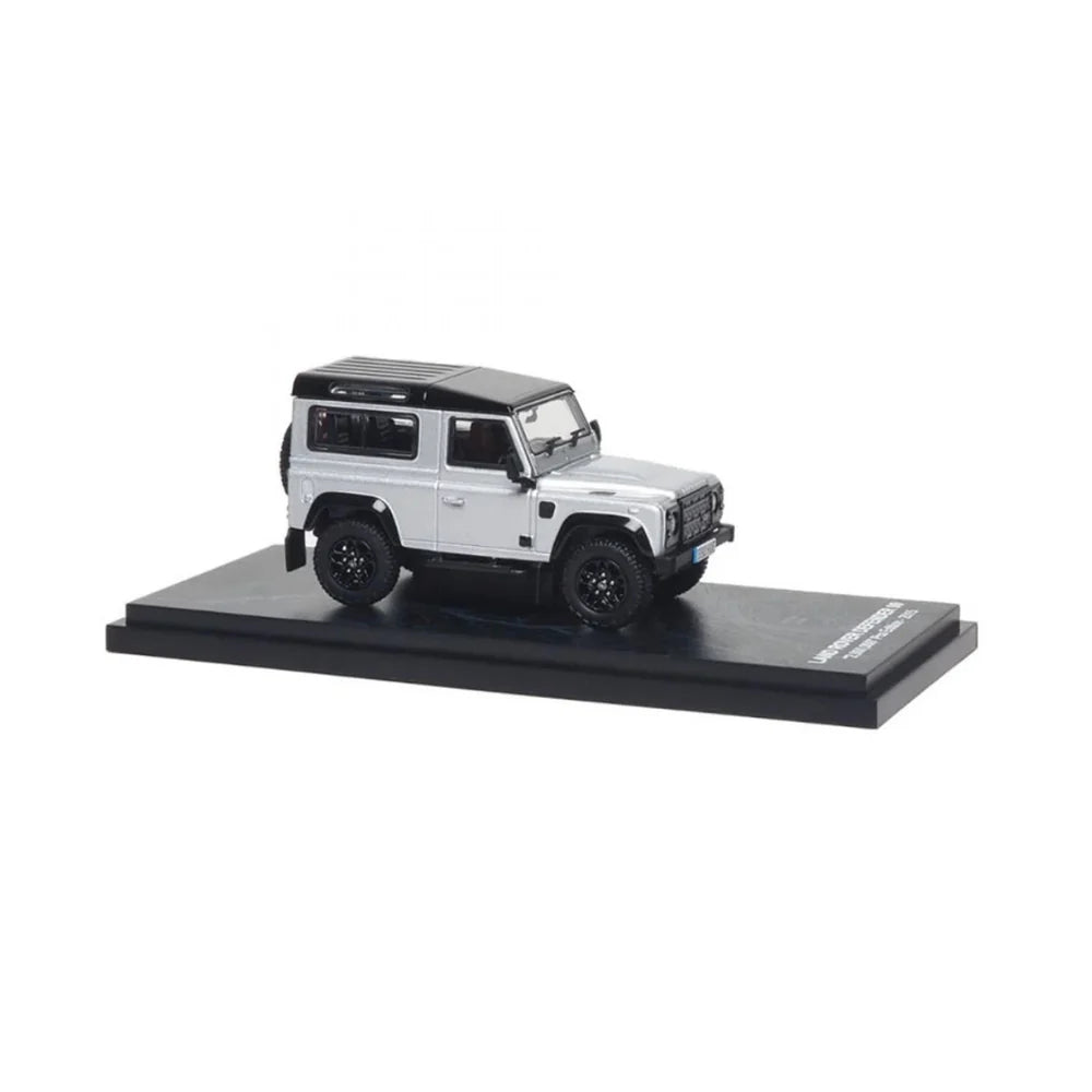 PRE-ORDER ALMOST REAL Land Rover Defender 90 2,000,000Pcs Edition 2015 1:64 Scale Diecast Model