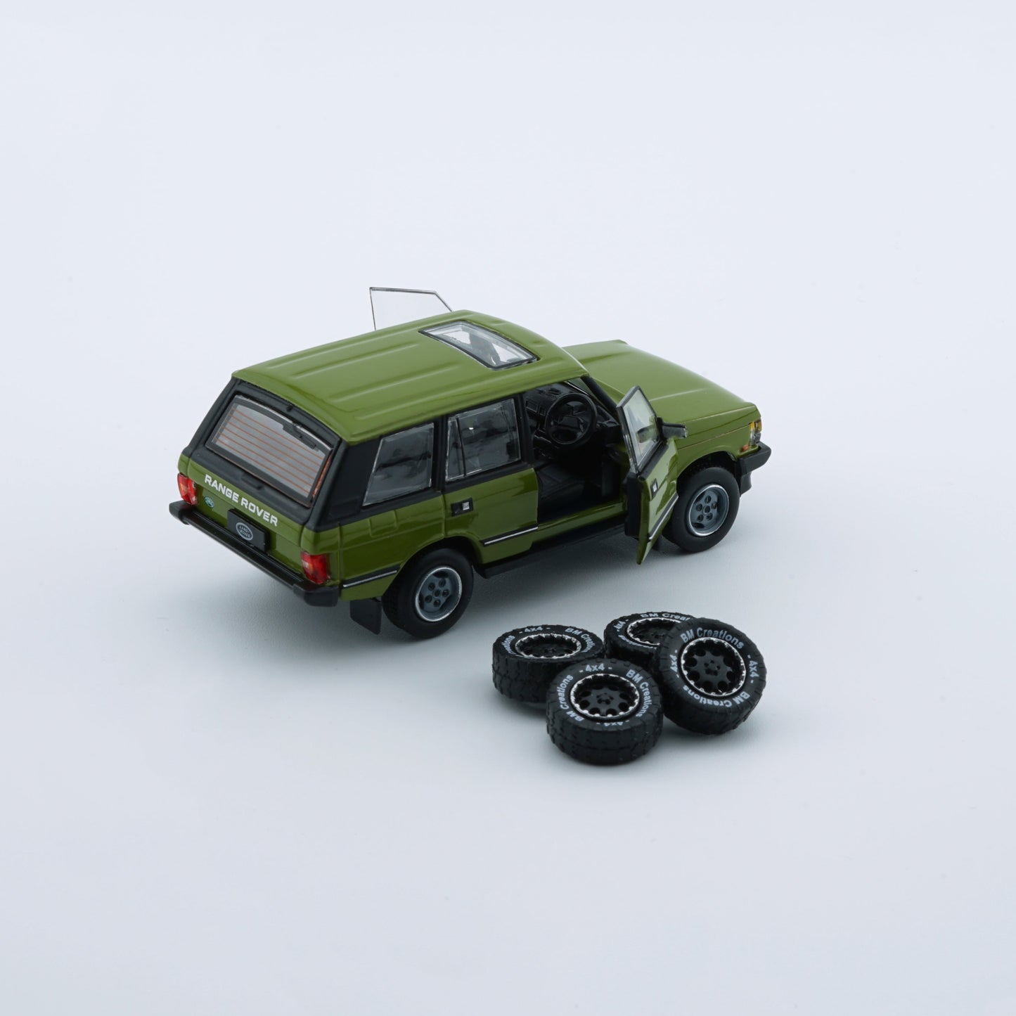 1:64 Land Rover Range Rover Classic LSE – Classic Green (LHD)
