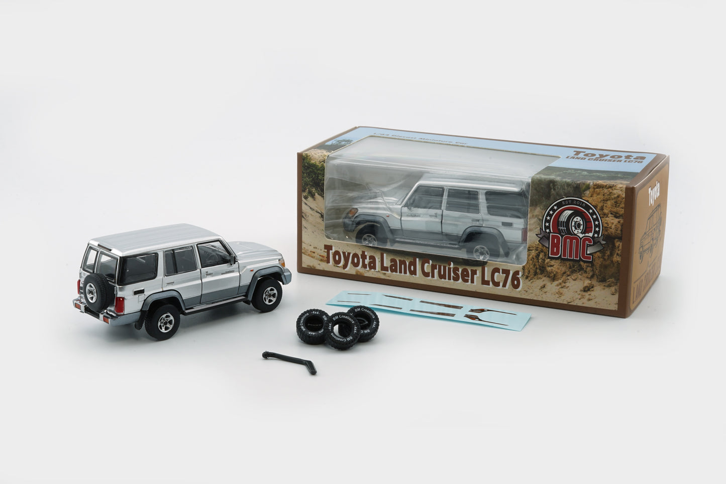 1:64 Toyota Land Cruiser LC76 – Silver (LHD)