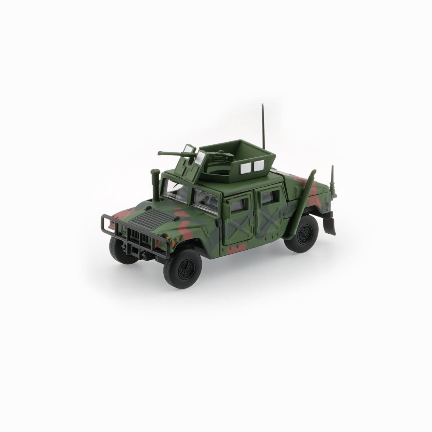 1:64 Humvee 4-CT – Woodland Camo with Stand Plate