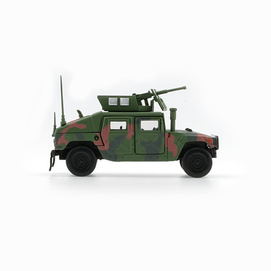 BMC 1:64 Humvee 4-CT – Woodland Camo with Stand Plate