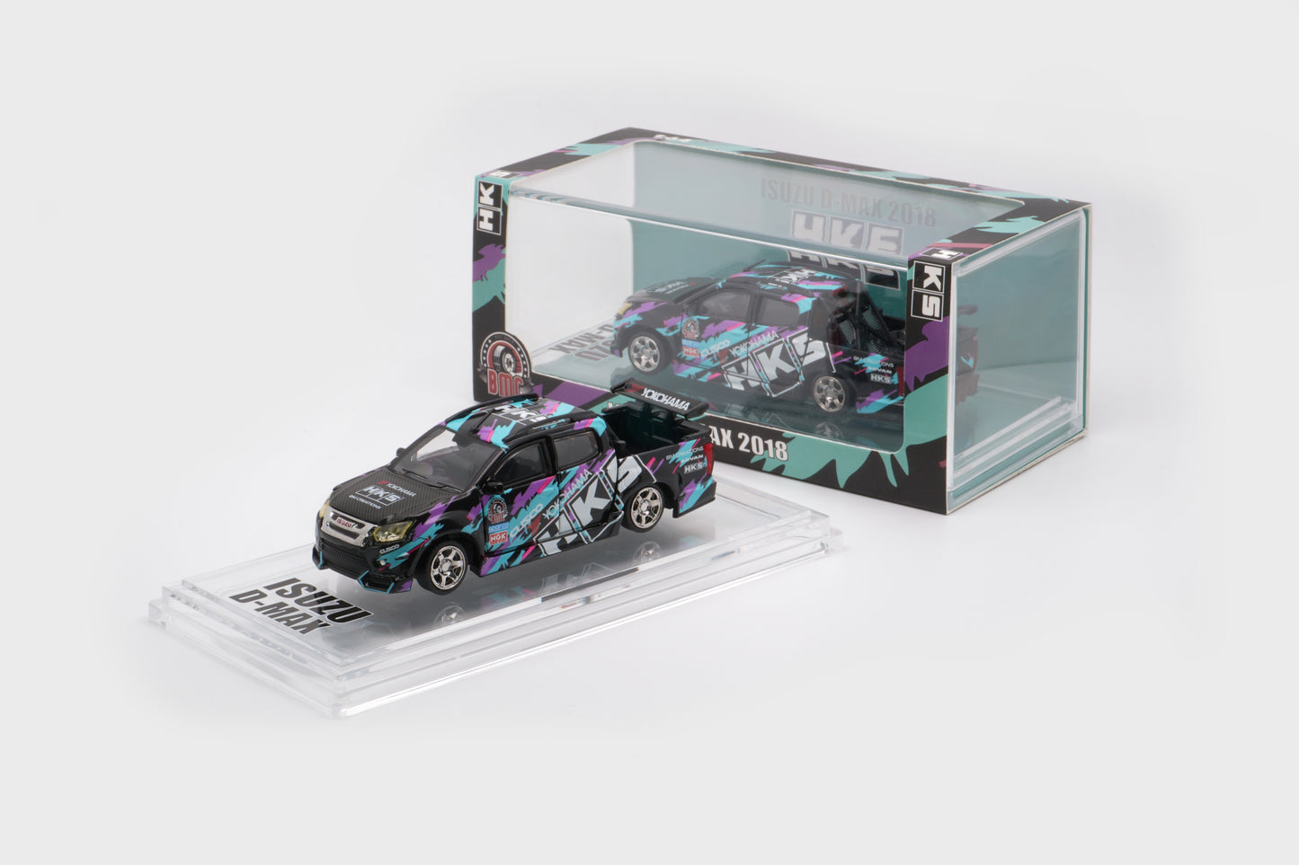 1:64 Isuzu D-Max 2018 Low Rider HKS (RHD) – TDE 2025 Edition
