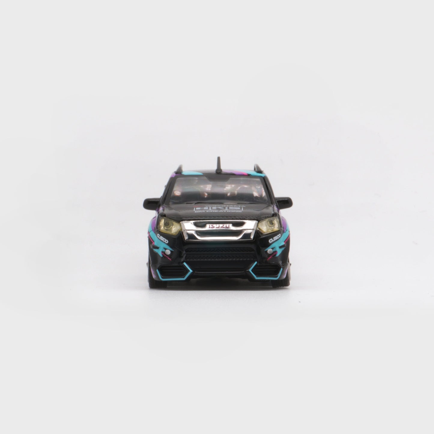 1:64 Isuzu D-Max 2018 Low Rider HKS (RHD) – TDE 2025 Edition