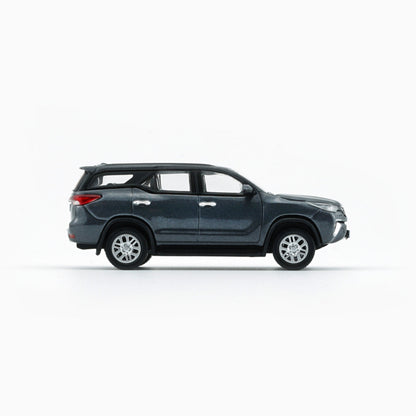 1:64 Toyota Fortuner 2018 – Silver (RHD)
