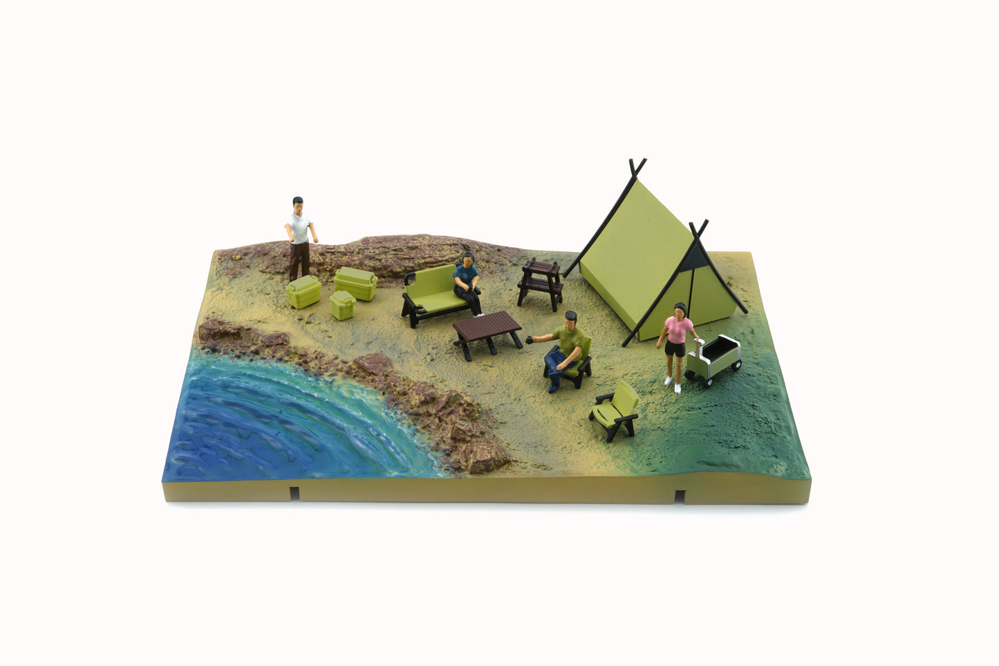 Diorama City_003 Camp Site Version – Orange Tent