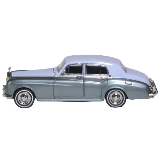 Rolls Royce Silver Cloud III 1965, 1:64 Scale (Blue & Grey) collectible diecast model at Poketwheels