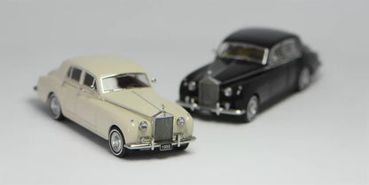 GFCC Rolls Royce Silver Cloud 1955 Ivory 1:64 Scale Diecast Model