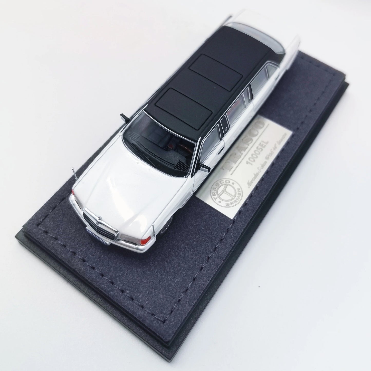 HEC 2026 The Art of Model Mercedes S-Class W126 Trasco 1000SEL Limousine White 1:64 Scale Diecast Model
