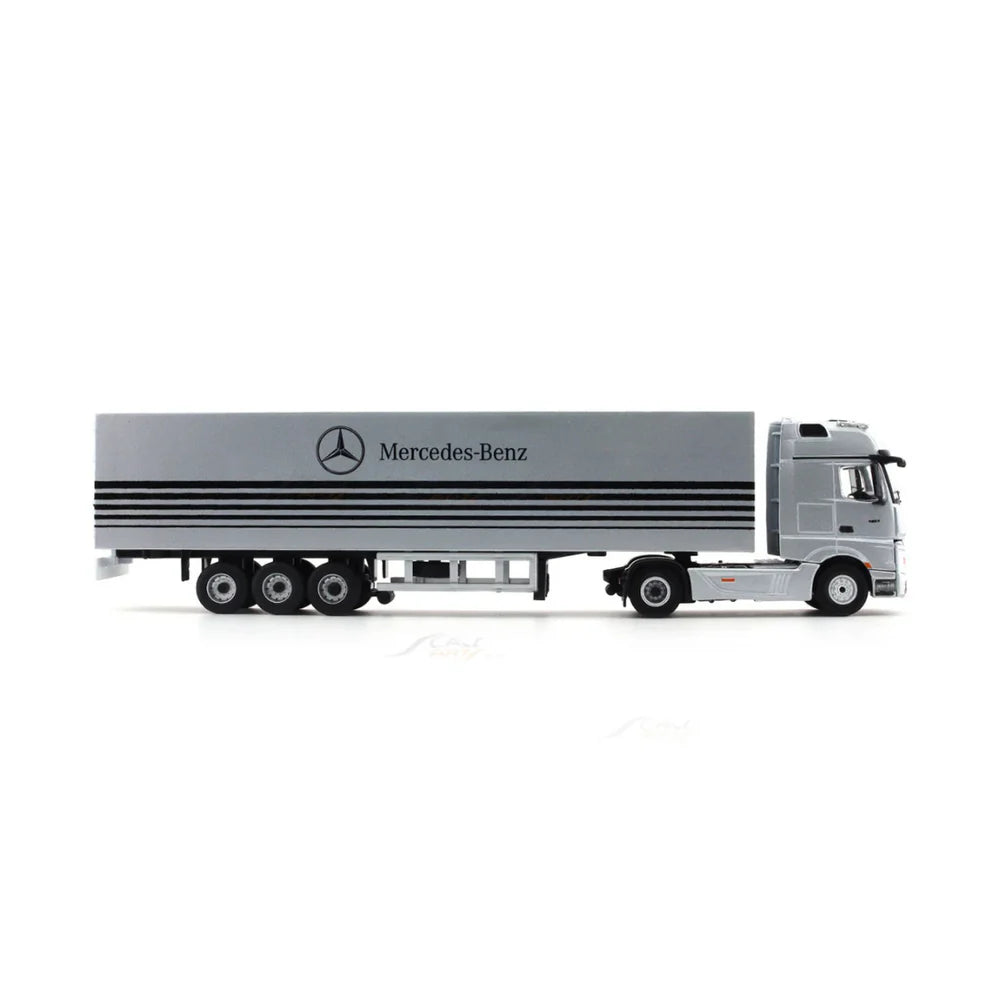 Mercedes-Benz   Container Truck   Classic   Edition,   1:64 Scale   (Silver)