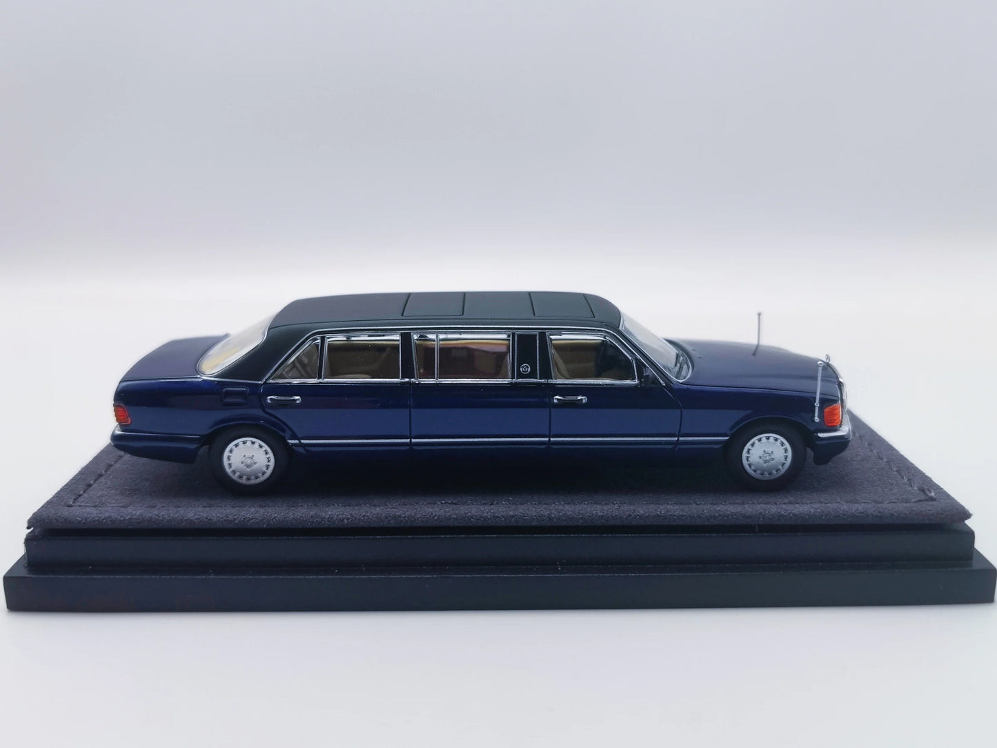 HEC 2026 The Art of Model Mercedes S-Class W126 Trasco 1000SEL Limousine Blue 1:64 Scale Diecast Model