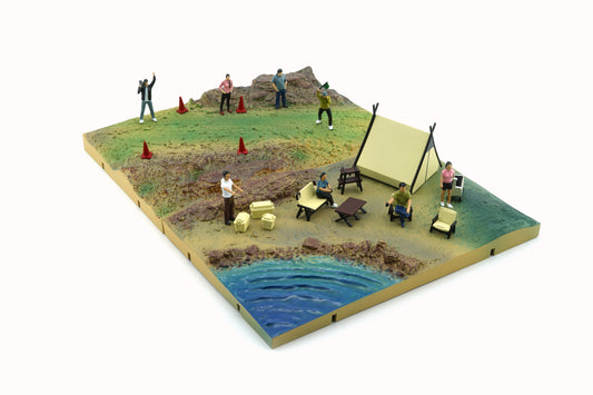 Diorama City_003 Camp Site Version – Orange Tent