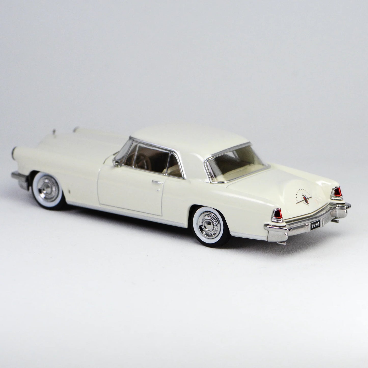 HEC 2026 GFCC Continental Mark II Elvis Presley's 1956 White 1:64 Scale Diecast Model