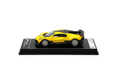 Bugatti Divo, 1:64 Scale (Yellow)