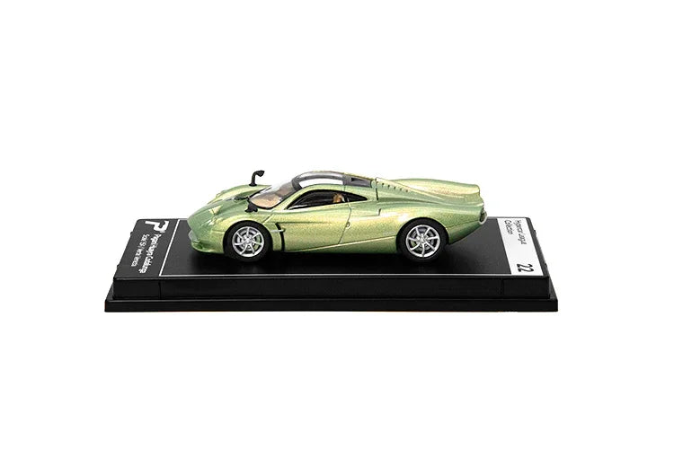 Premium scale diecast model car  – Pagani Huayra Codalunga, 1:64 Scale (Green) Collectible