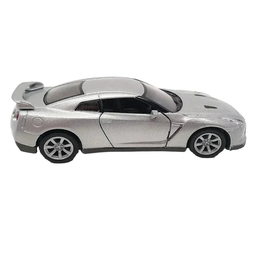 Kinsmart Nissan GT-R R35 2009 1:36 Scale Diecast Model (Silver)