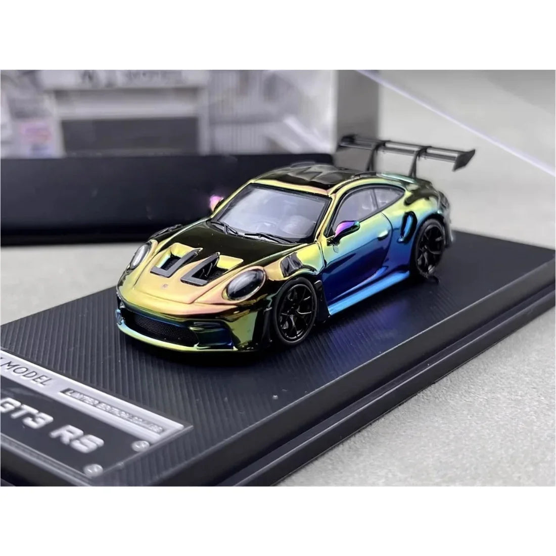 Porsche 911 GT3 RS (Limited to 499pcs), 1:64 Scale (Chrome Multicolor) collectible diecast model at Poketwheels