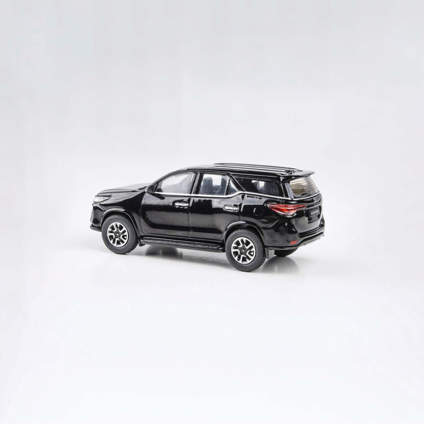 Toyota Fortuner 2023, 1:64 Scale (Black)