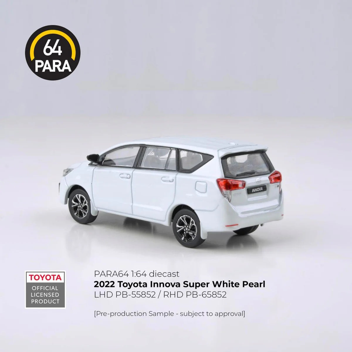 PARA64 Toyota Innova 2022 Super White Pearl 1:64 Scale Diecast Model