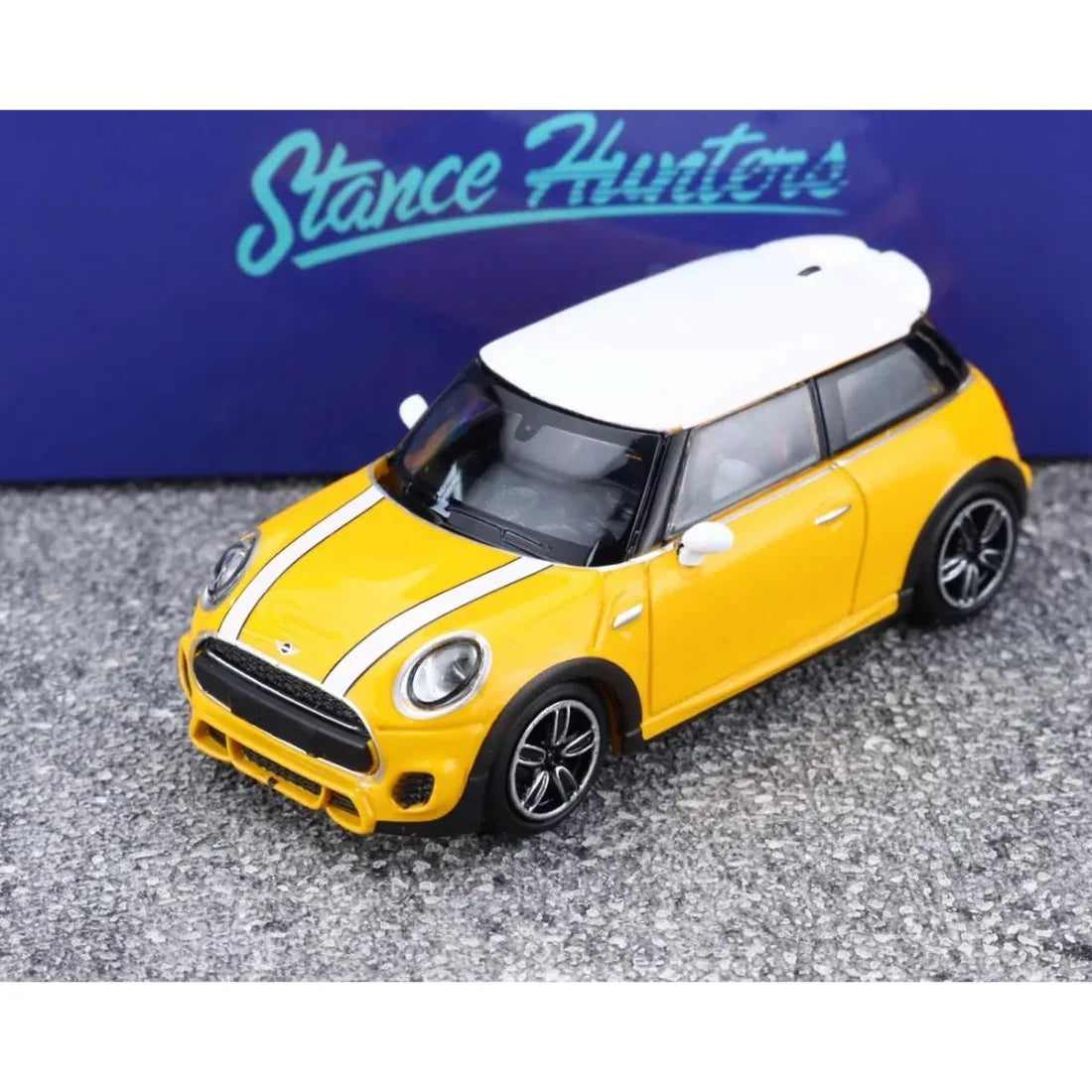 Mini Cooper Yellow with White Roof Top, 1:64 Scale collectible diecast model at Poketwheels