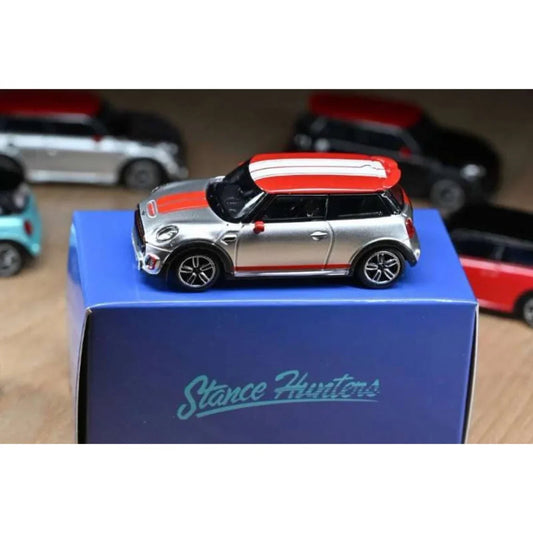 Mini Cooper Silver with Red Roof Top (White & Red Stripes), 1:64 Scale collectible diecast model at Poketwheels