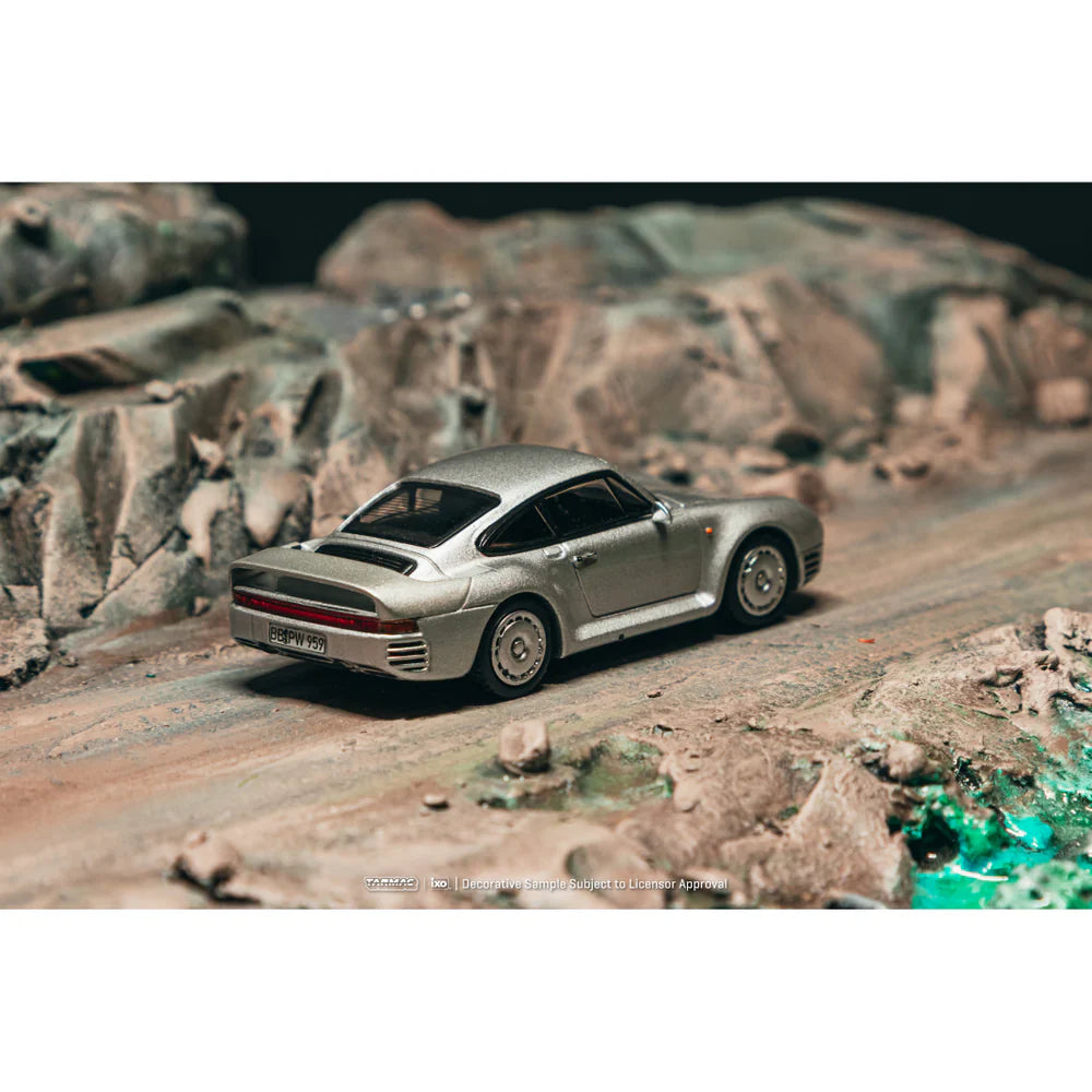 PRE-ORDER | Porsche 959 (Chance of Chase Car) 1:64 Scale (Silver) by Tarmac Works