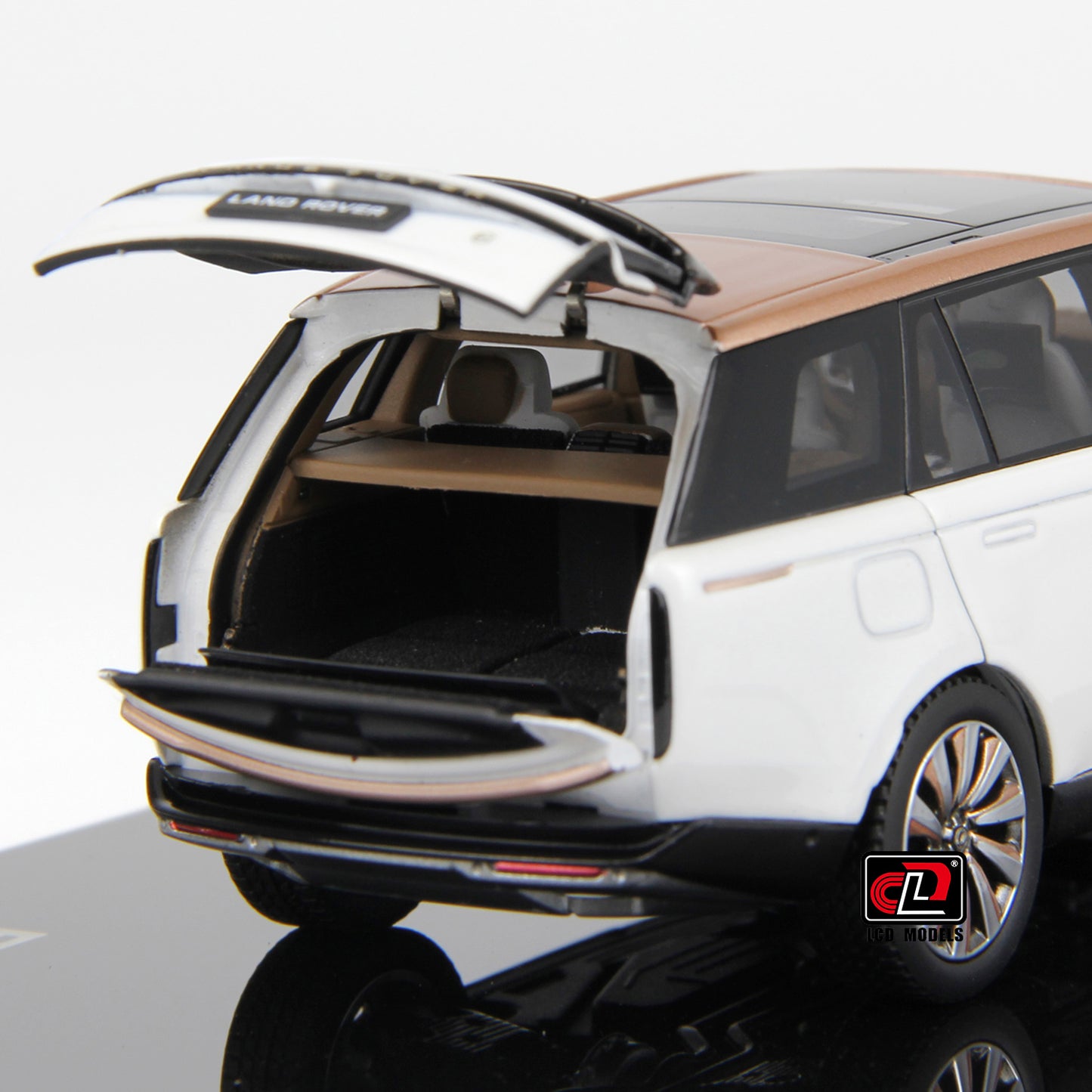 Range Rover SV Serenity LCD Models | 1:43 Scale Diecast | Luxury SUV Collectible