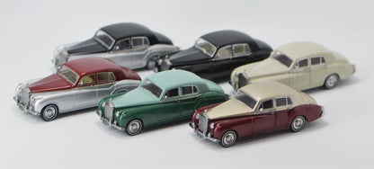 GFCC Rolls Royce Silver Cloud 1955 Ivory 1:64 Scale Diecast Model