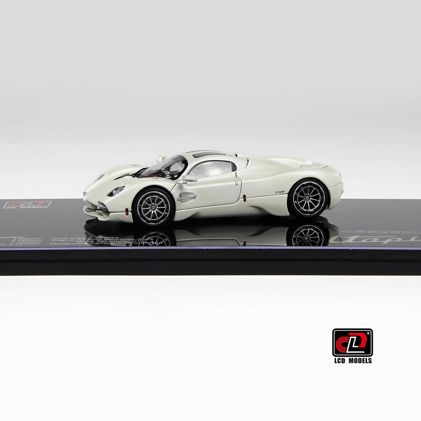LCD Pagani Utopia White 1:43 Scale Diecast Model