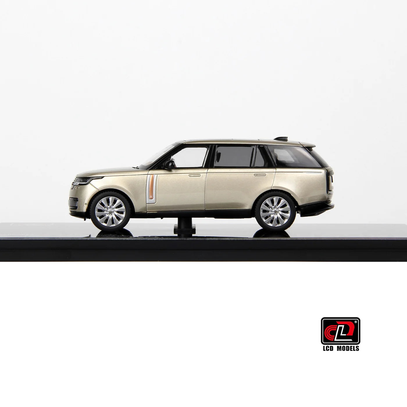 LCD Land Rover Range Rover SV Serenity Gold 1:43 Scale Diecast Model
