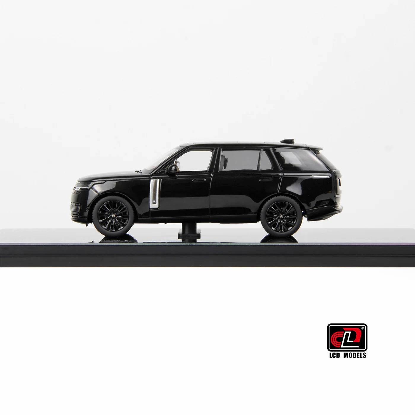 LCD Land Rover Range Rover SV Serenity Black 1:43 Scale Diecast Model
