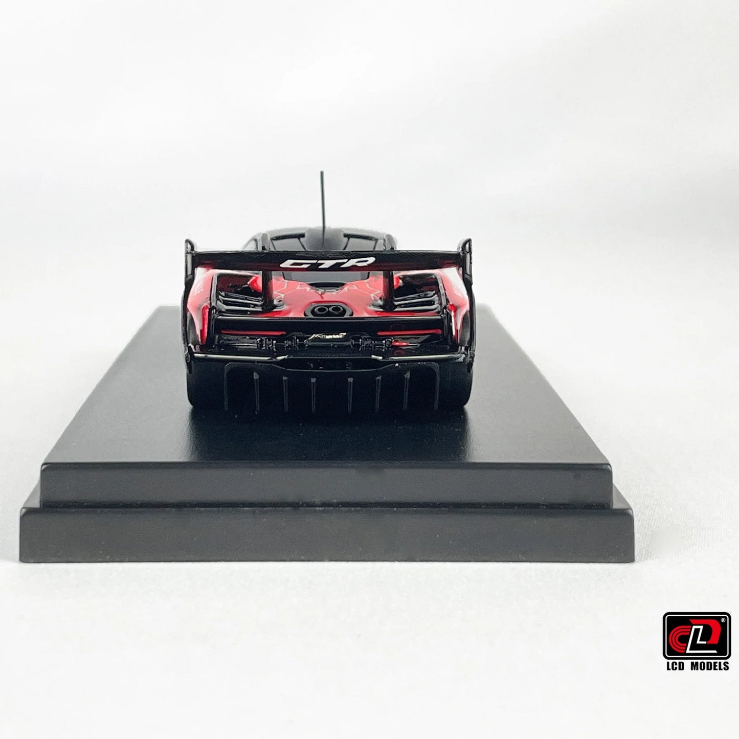 LCD McLaren Senna GTR Foshan APA XPO Special Package 2025 Electroplating Red 1:64 Scale Diecast Model