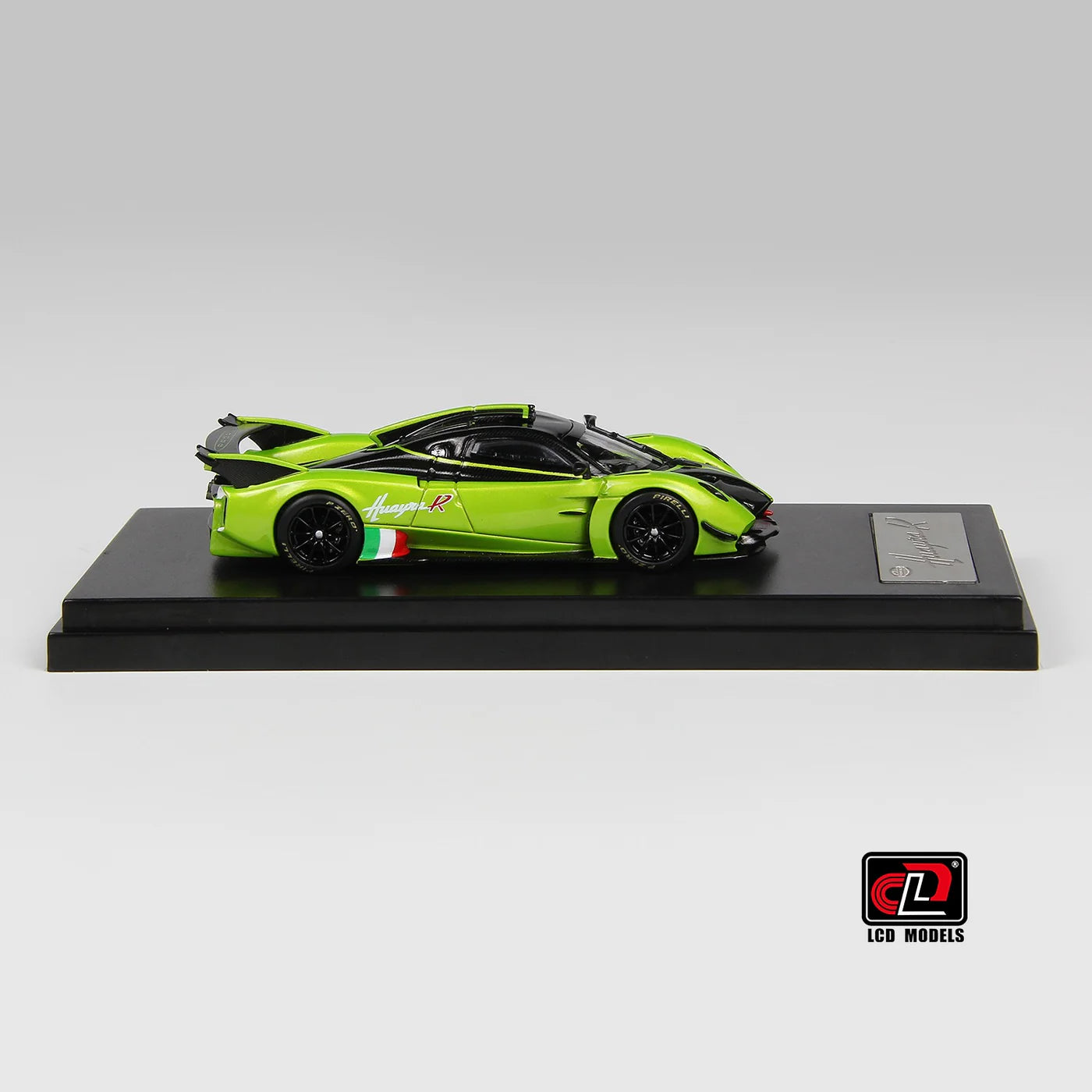 LCD Pagani Huayra R Green 1:64 Scale Diecast Model