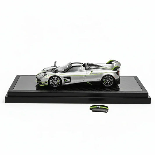 LCD Pagani Huayra Roadster BC Shanghai Toy Fair Special Package 2025 Silver Green 1:64 Scale Diecast Model