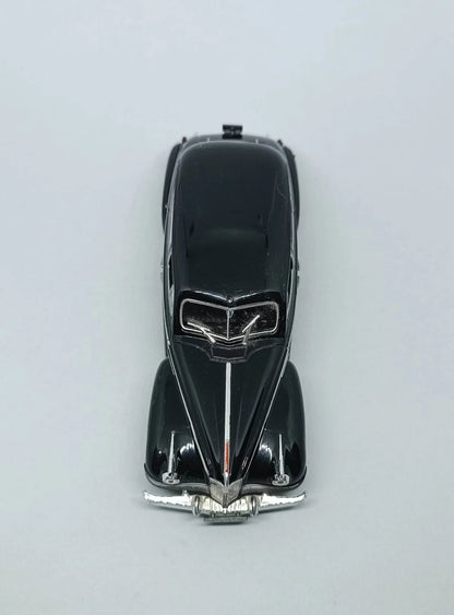 Perka ZIS-110 Ultra Luxury Limousine Black 1:64 Scale Diecast Model