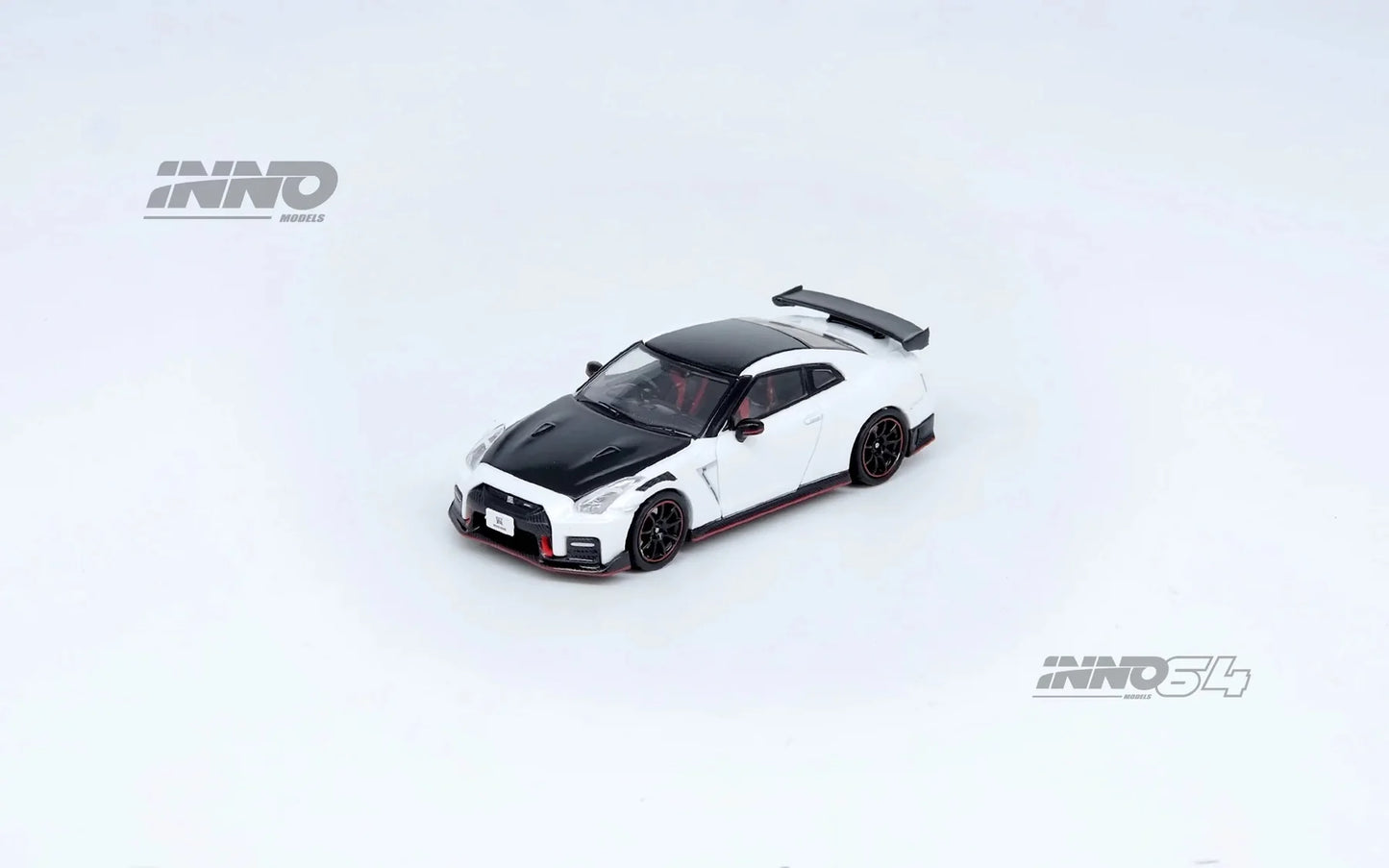 INNO64 Nissan GT-R R35 Nismo White 1:64 Scale Diecast Model