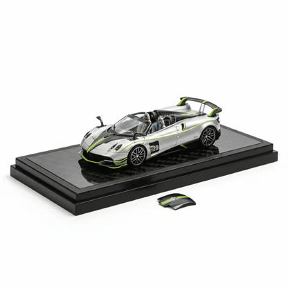 LCD Pagani Huayra Roadster BC Shanghai Toy Fair Special Package 2025 Silver Green 1:64 Scale Diecast Model