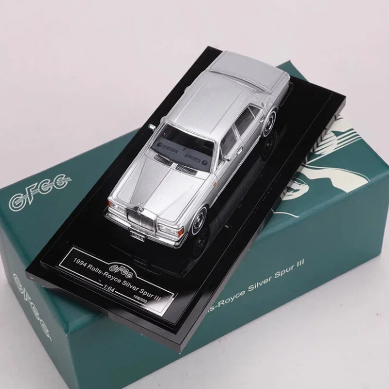 Rolls Royce Silver Spur III Limited to 300 1994, 1:64 Scale (Silver) collectible diecast model at Poketwheels